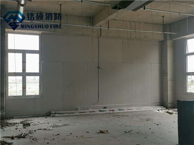 <a href='http://www.mattiabertolini.com' target='_blank'>泄爆墙</a>